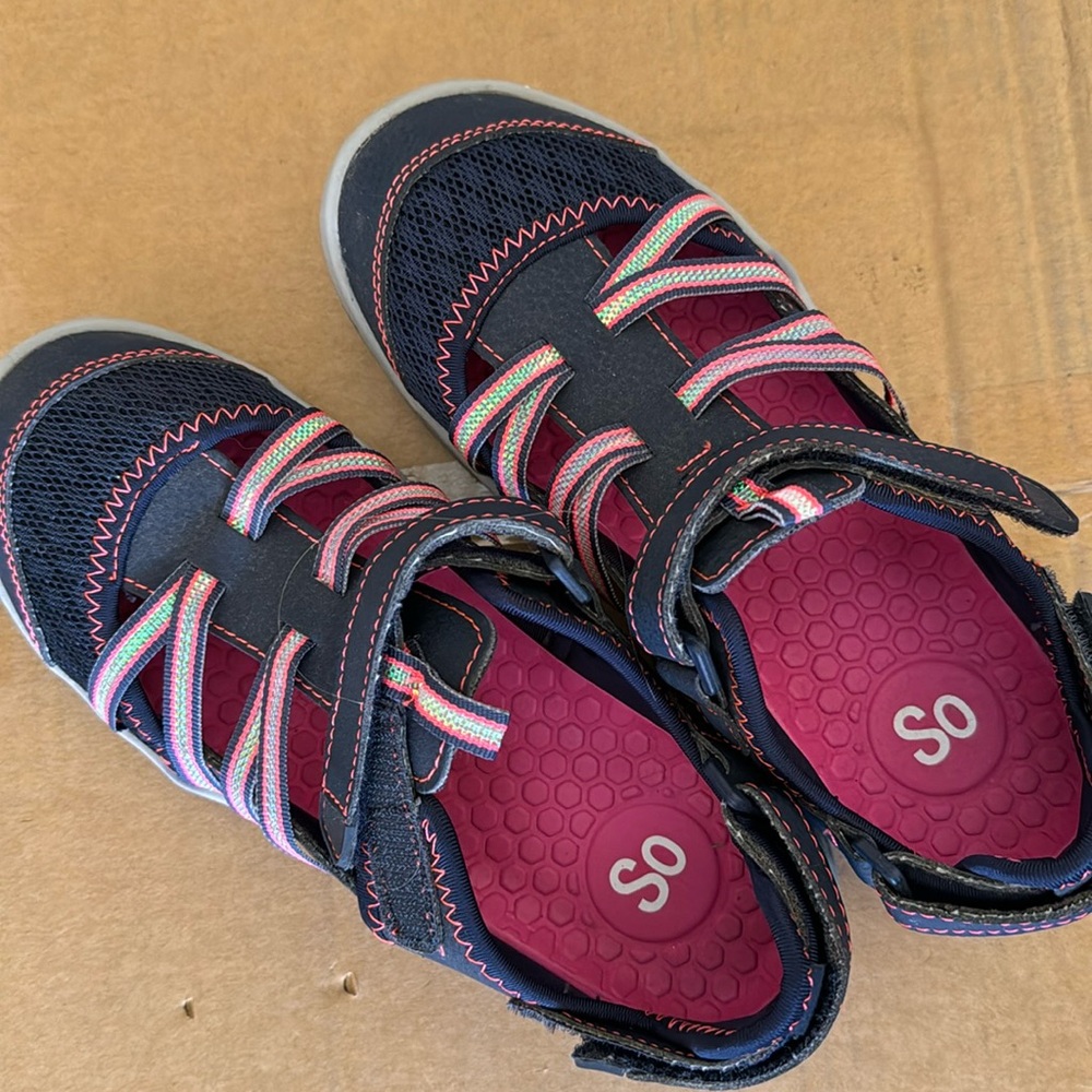So shoes size 4 med my husband needs 5 dental implants any sale helps us. Tyvm.